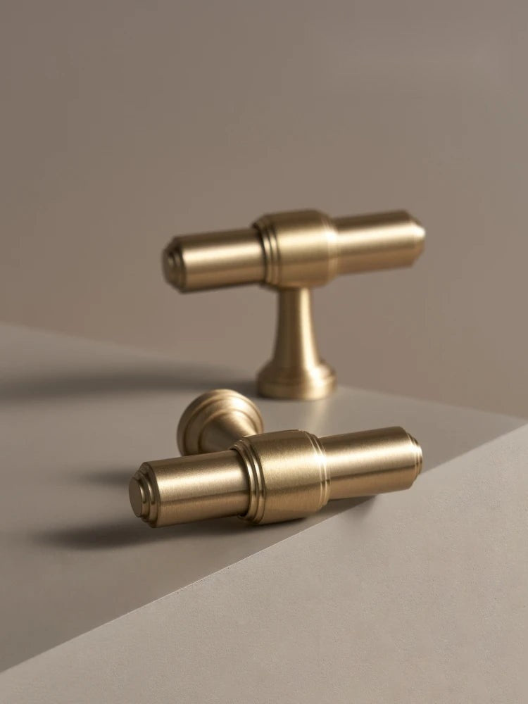 Caldecott Cabinet Knob